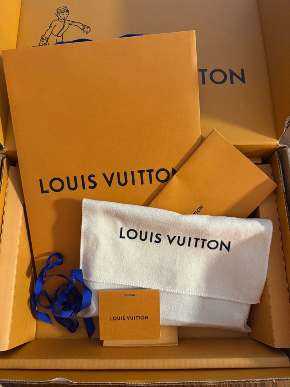 Louis Vuitton Monogram Canvas Pochette Accessoire Brown/Tan - Picture 2 of 7